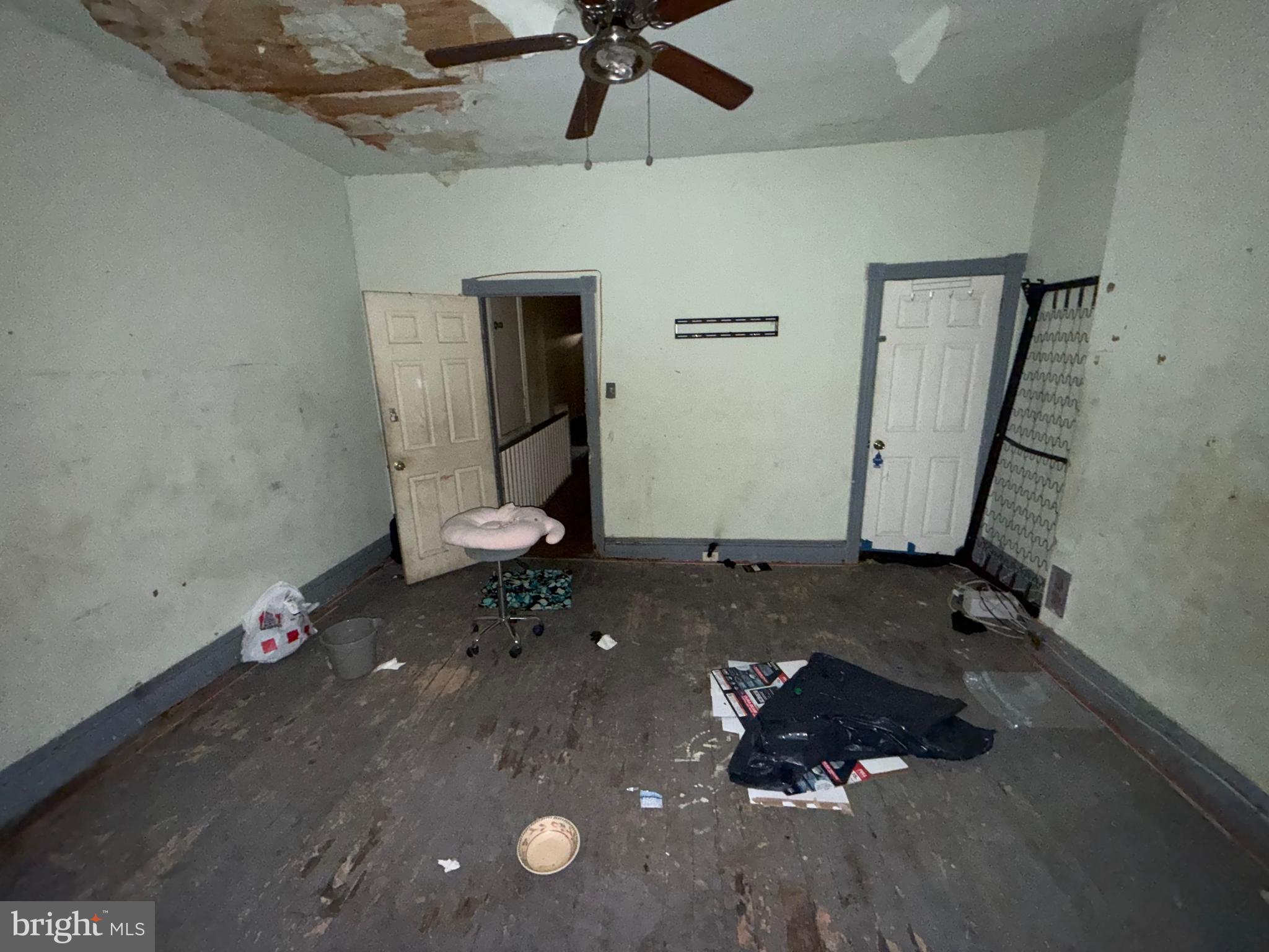 6076 KINGSESSING AVENUE