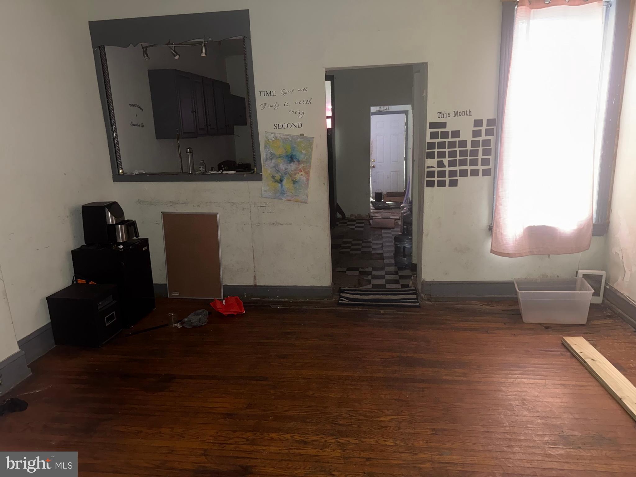 6076 KINGSESSING AVENUE