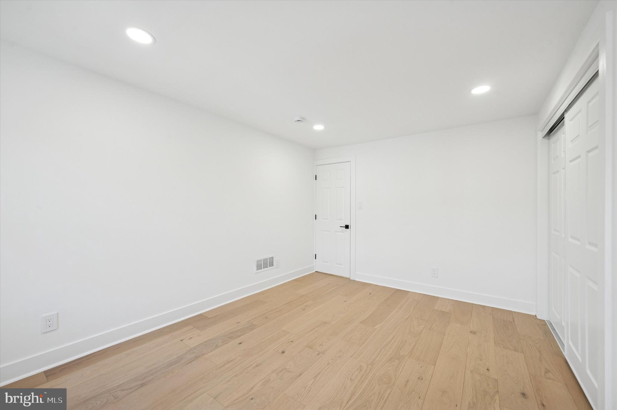 850 N UBER STREET