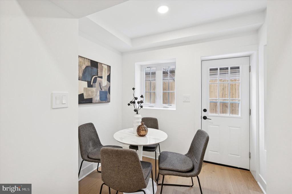 850 N UBER STREET