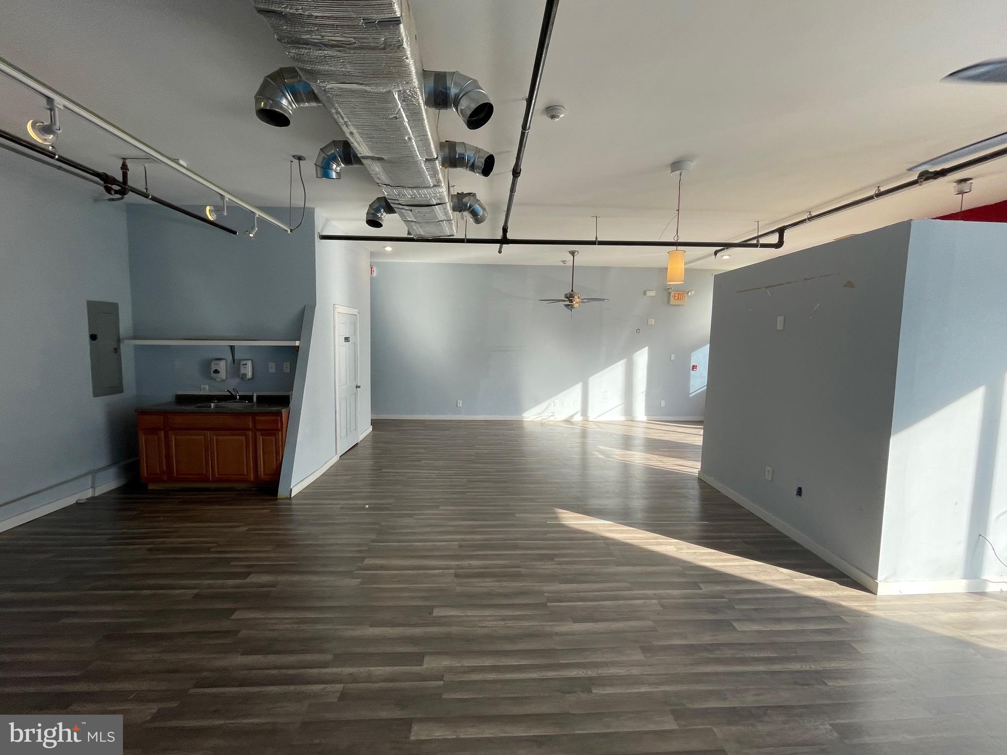 507 W GIRARD AVENUE 9