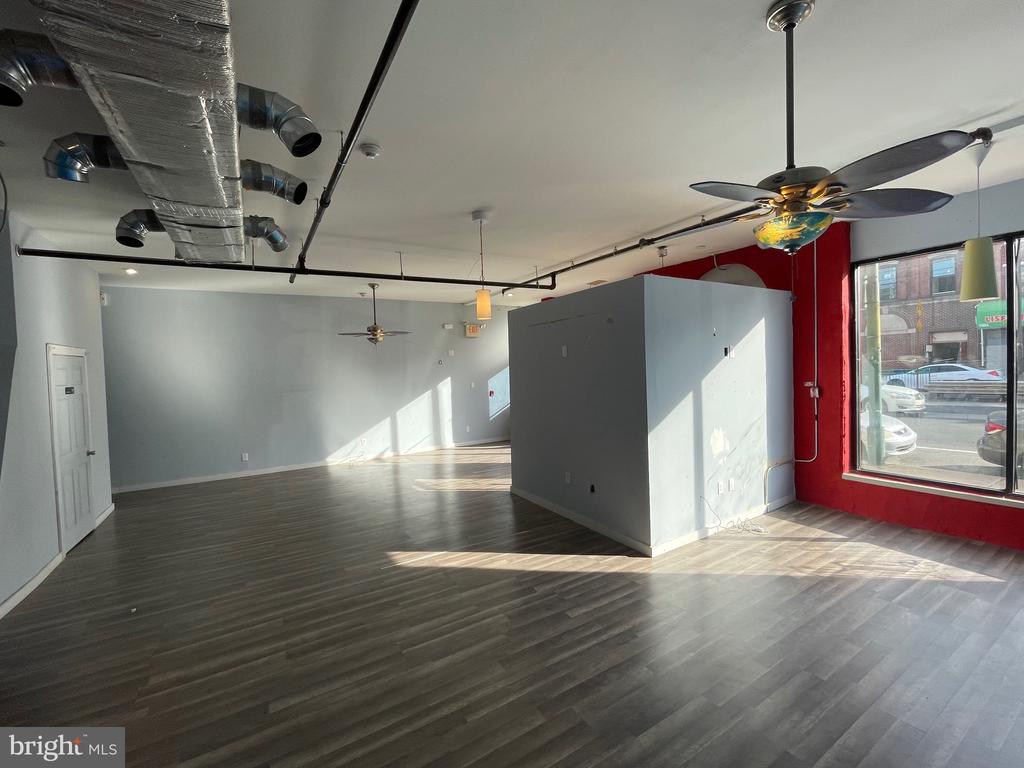 507 W GIRARD AVENUE 9