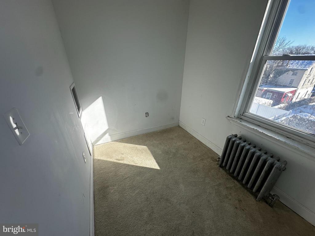460 E MECHANIC STREET