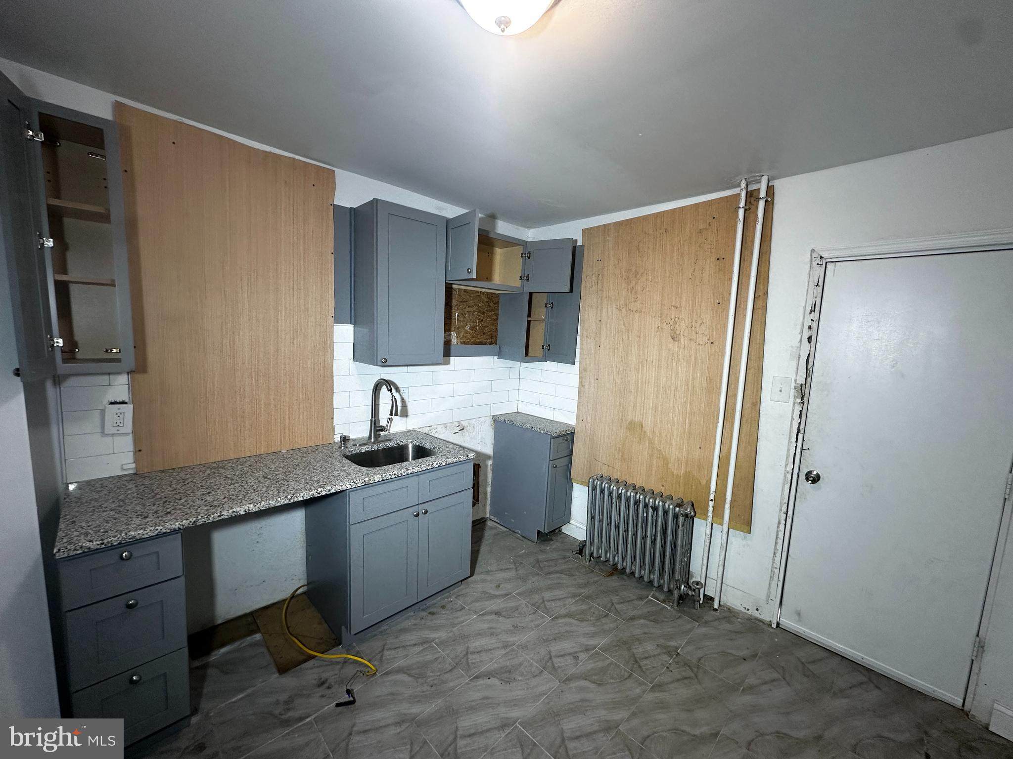 460 E MECHANIC STREET