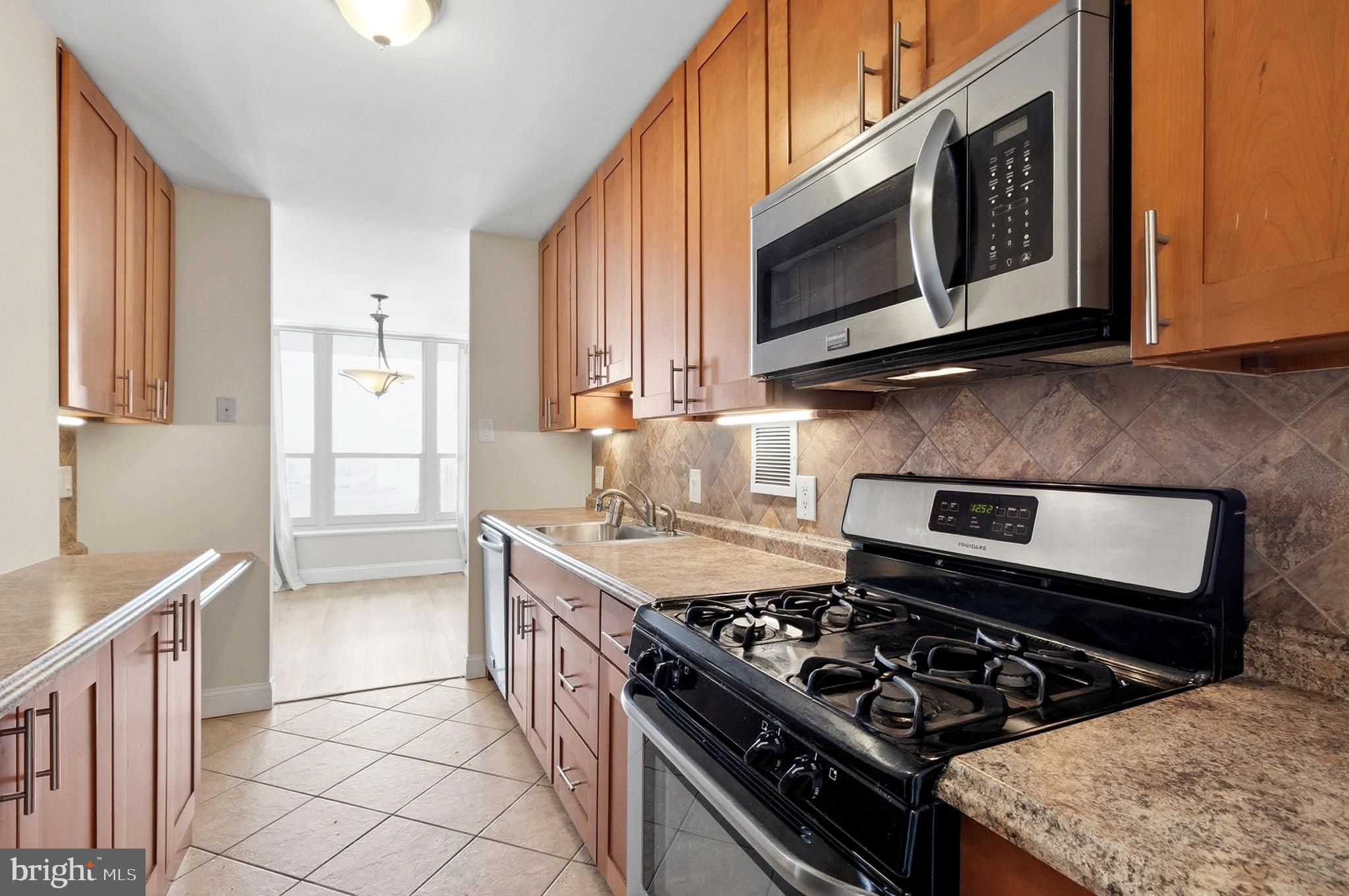 3600 CONSHOHOCKEN AVENUE 00 2003