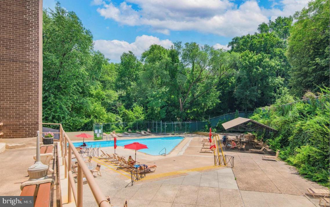 3600 CONSHOHOCKEN AVENUE 00 2003