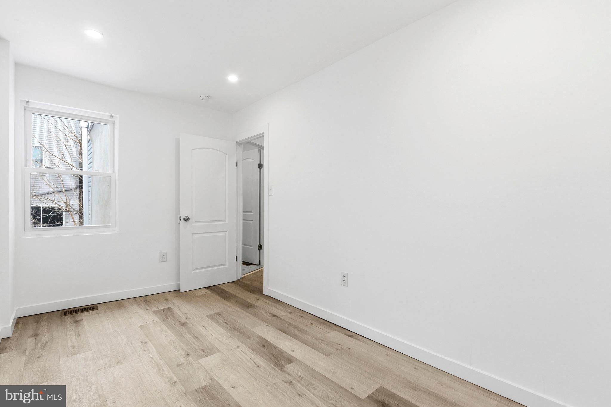 2150 N FRANKLIN STREET