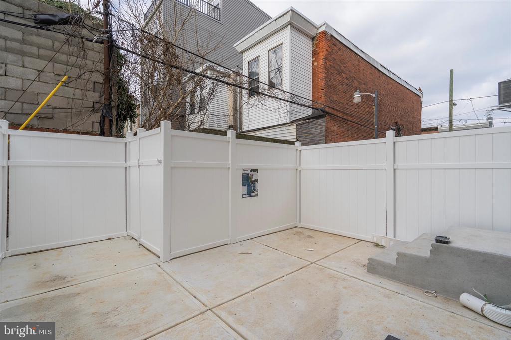 610 N UNION STREET