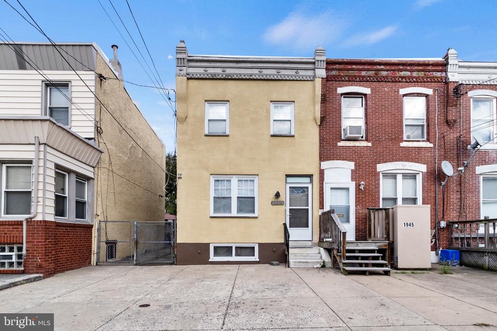 1930 E Stella St E STELLA STREET
