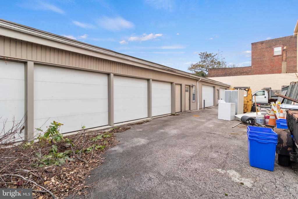 1930 E Stella St E STELLA STREET