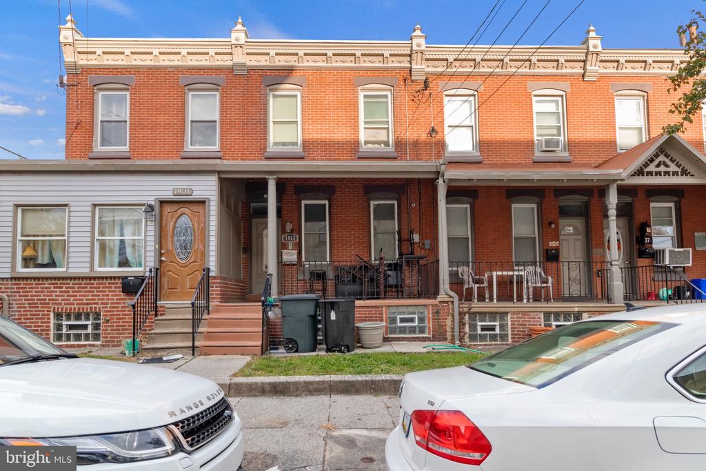 1930 E Stella St E STELLA STREET