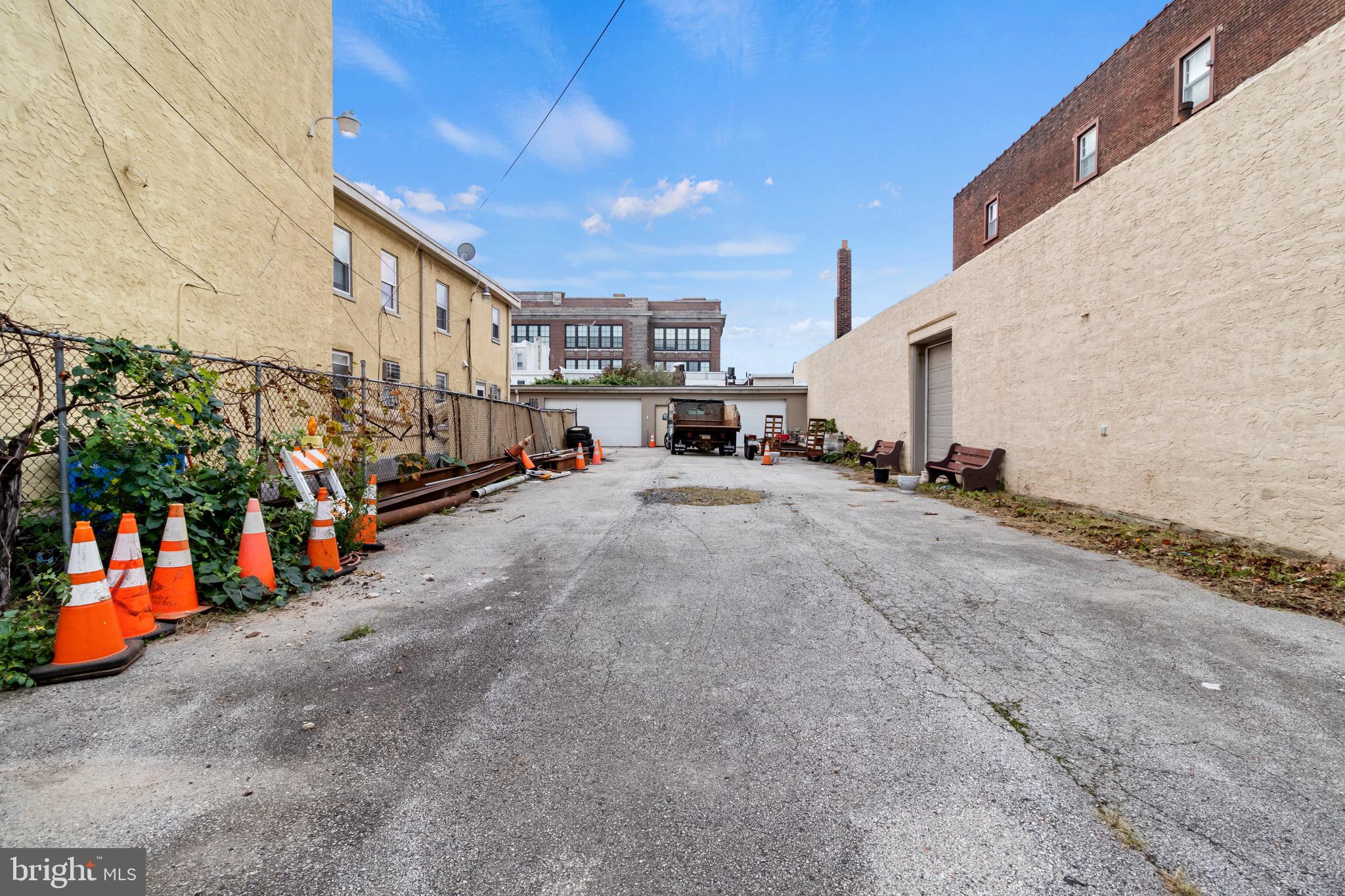 1930 E Stella St E STELLA STREET