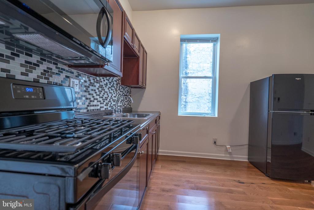 825 N 41ST STREET