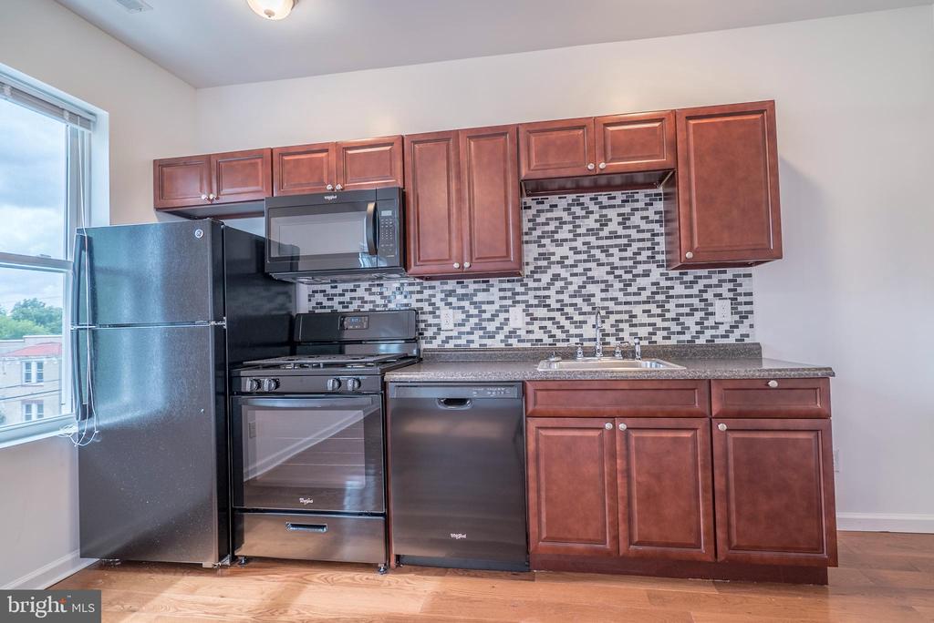 825 N 41ST STREET
