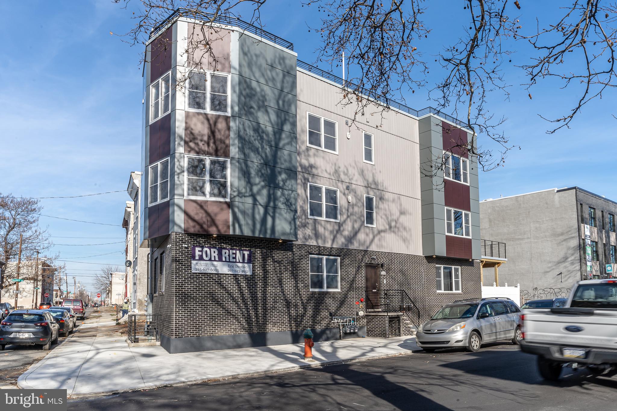 2045 N COLLEGE AVENUE A