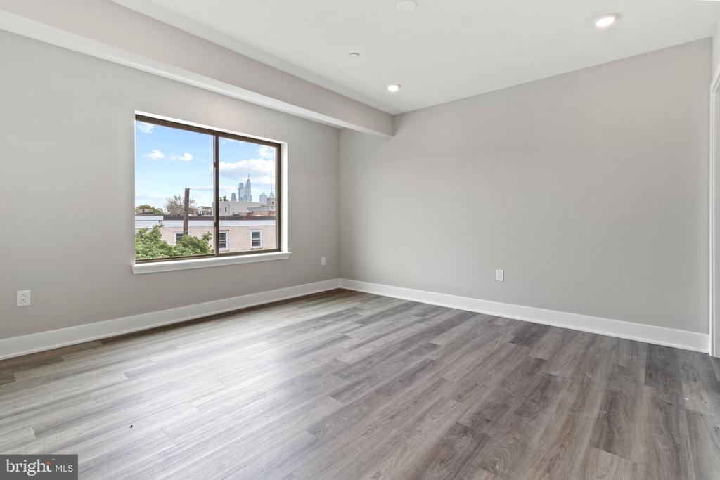 520 N 37TH STREET 3-4