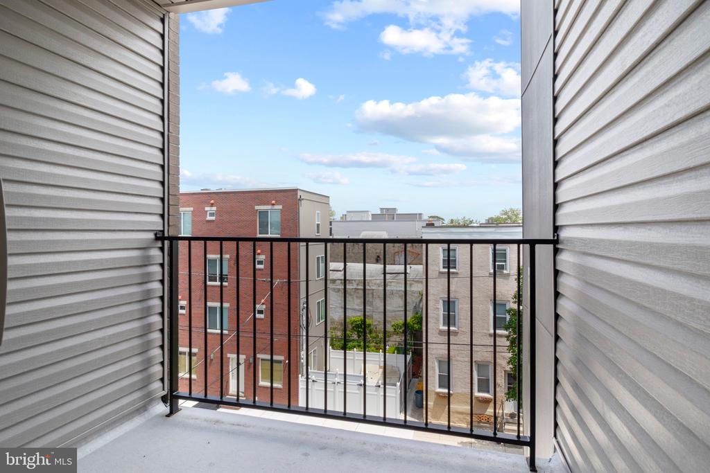 520 N 37TH STREET 3-4