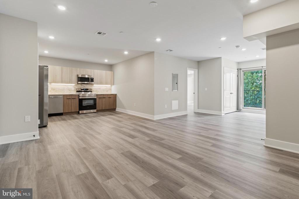 520 N 37TH STREET 32