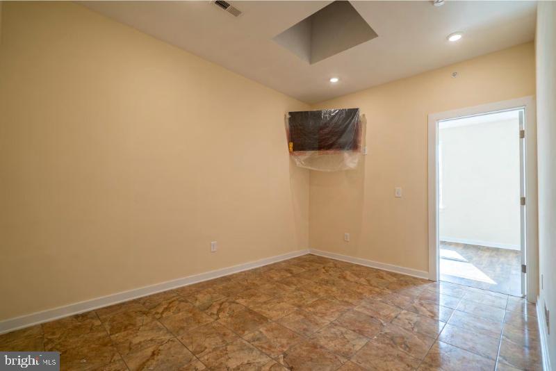 2227 N PARK AVENUE B