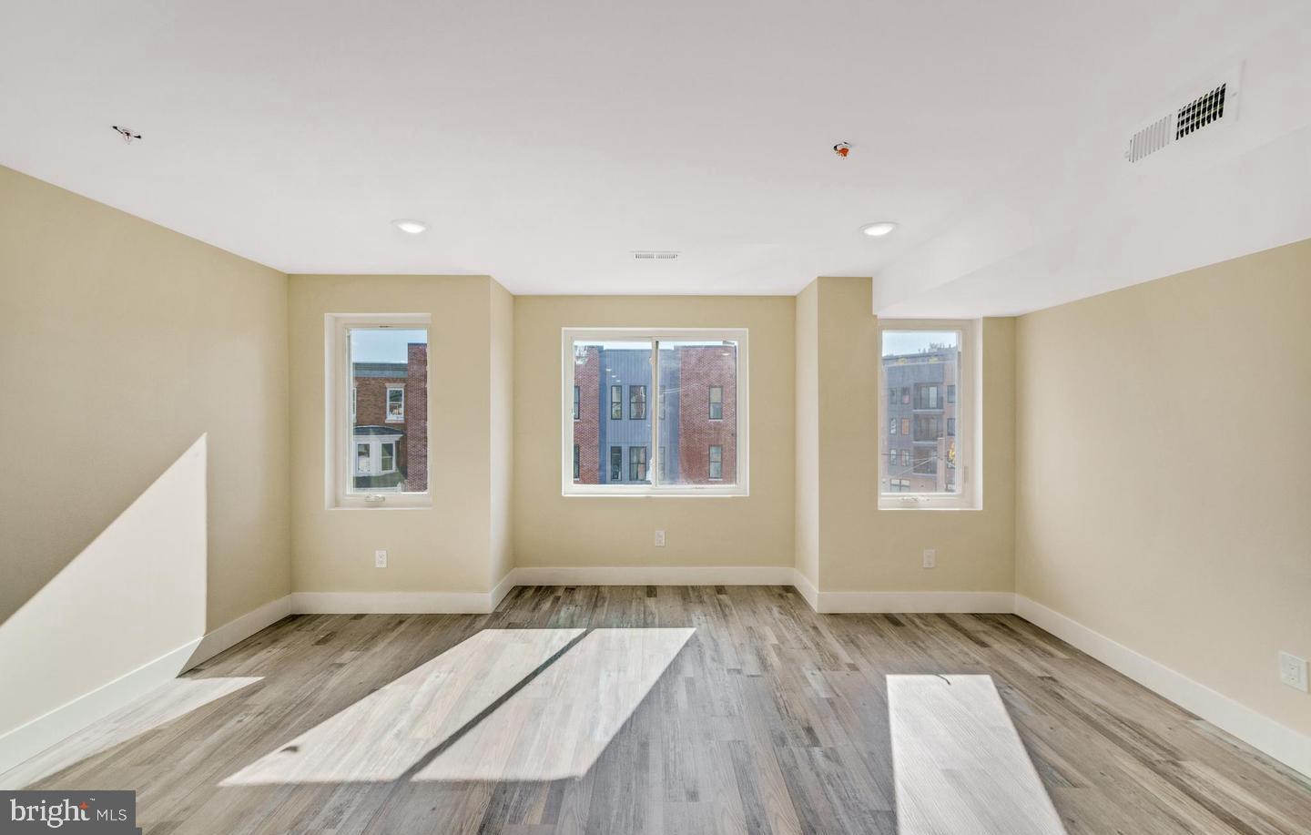 5047 BALTIMORE AVENUE 00