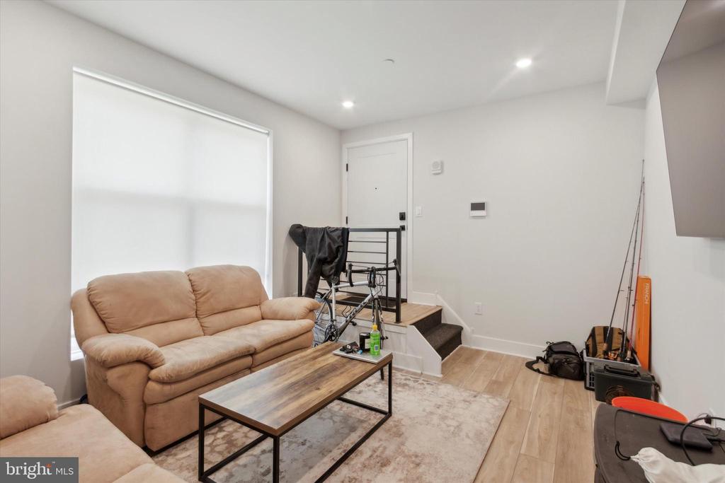3836 HAVERFORD AVENUE 2