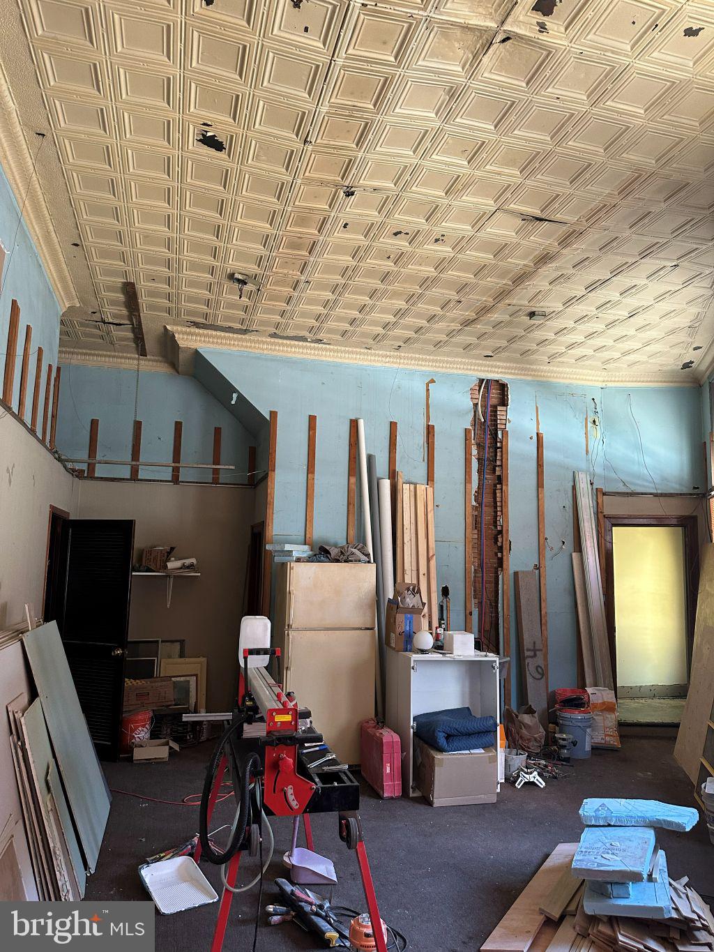 1515 E PASSYUNK AVENUE