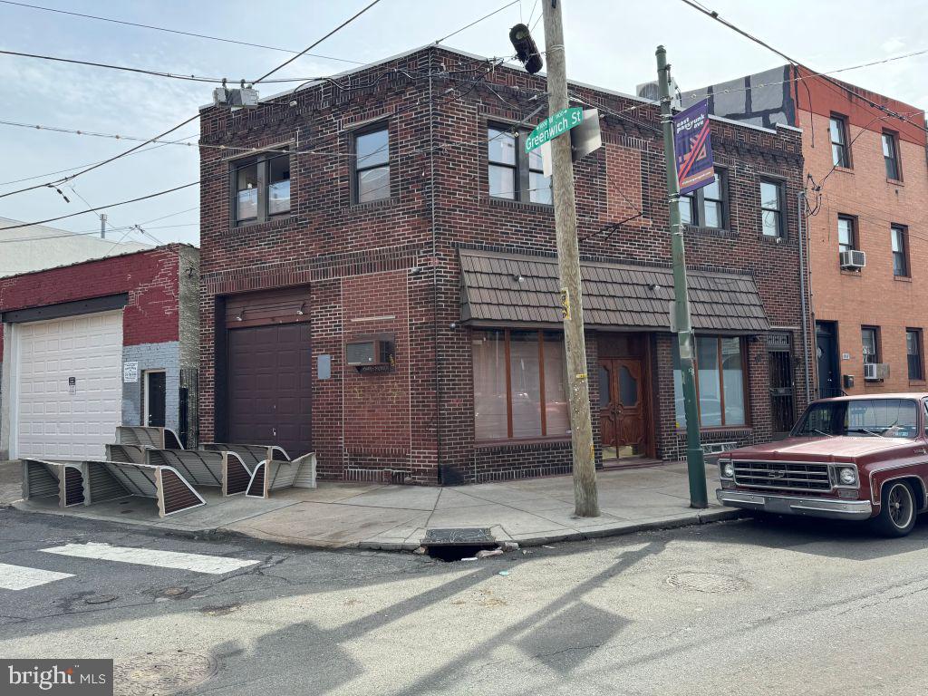 1515 E PASSYUNK AVENUE