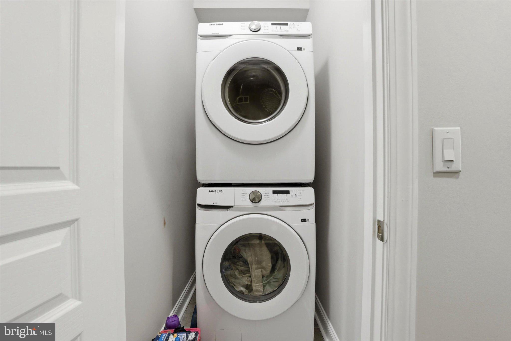 1739 W SEYBERT STREET