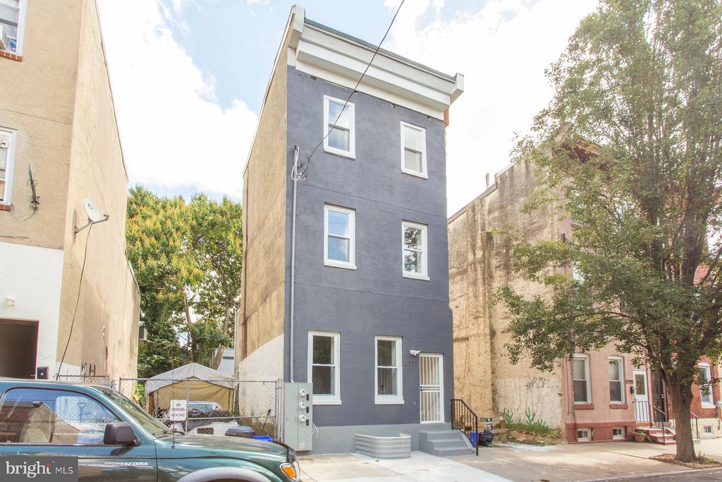 2131 N 8TH STREET 2