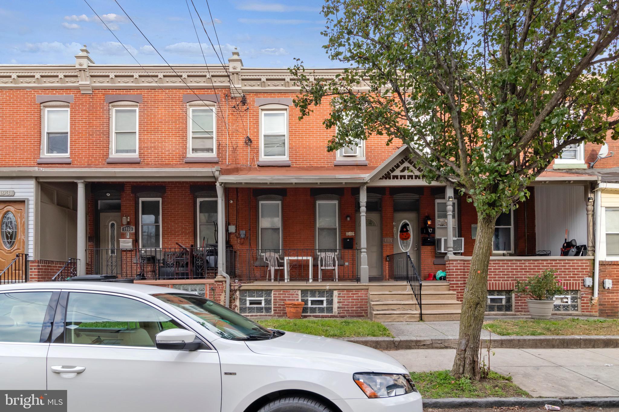 1930 E Stella St E STELLA STREET