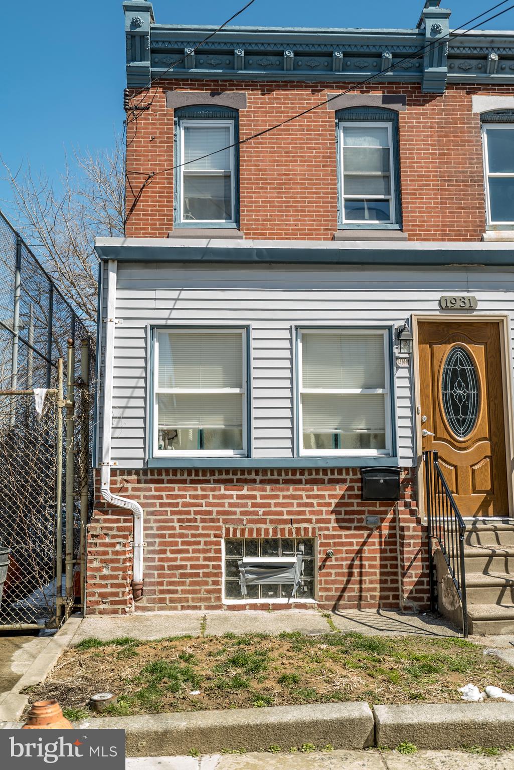 1931 E STELLA STREET