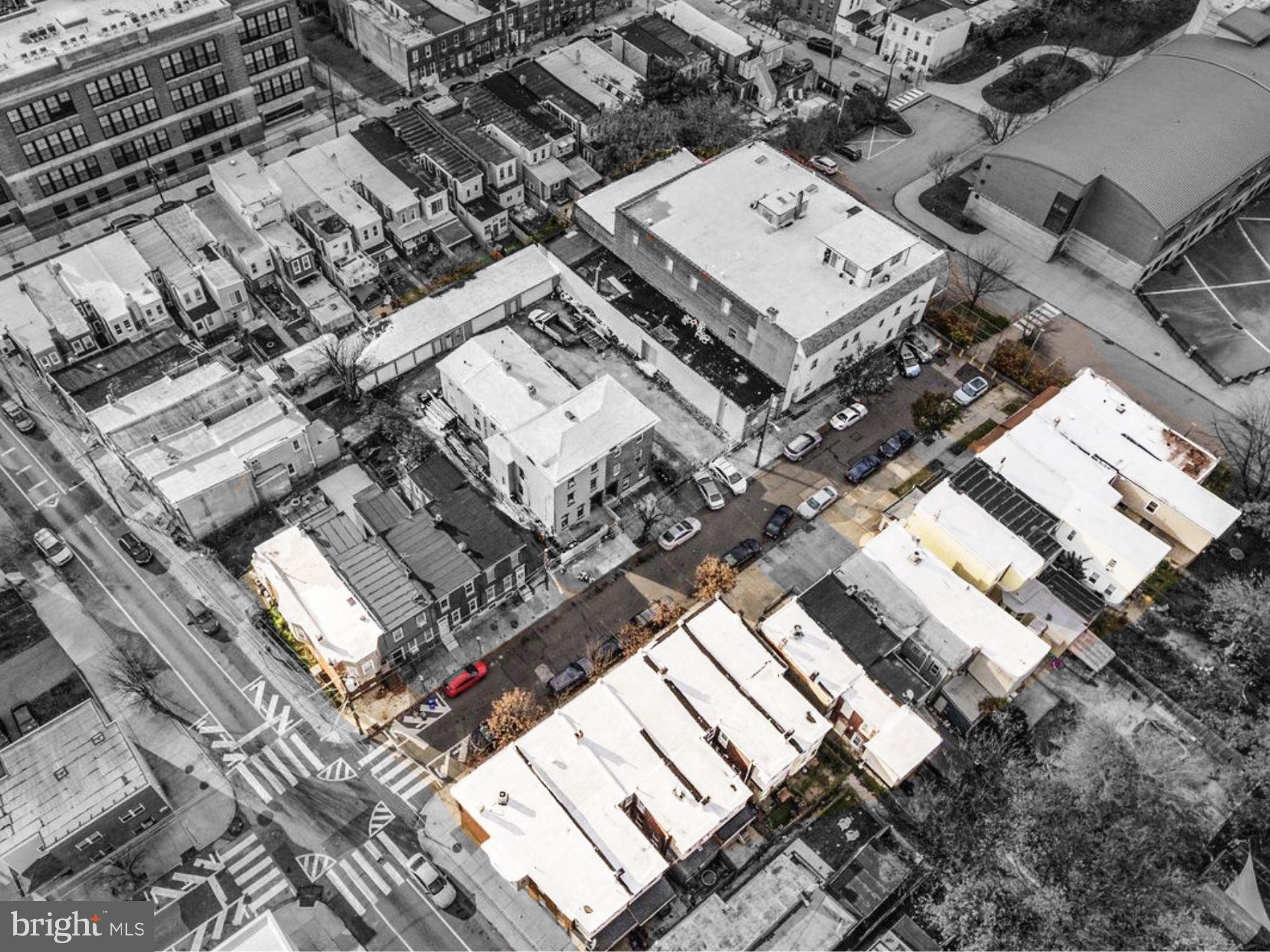 1935 E STELLA STREET