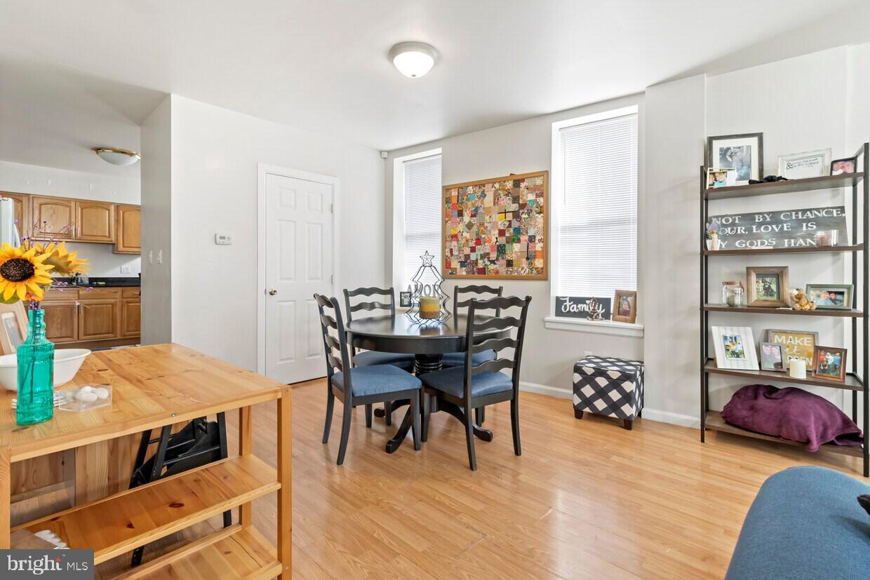 1957 E STELLA STREET