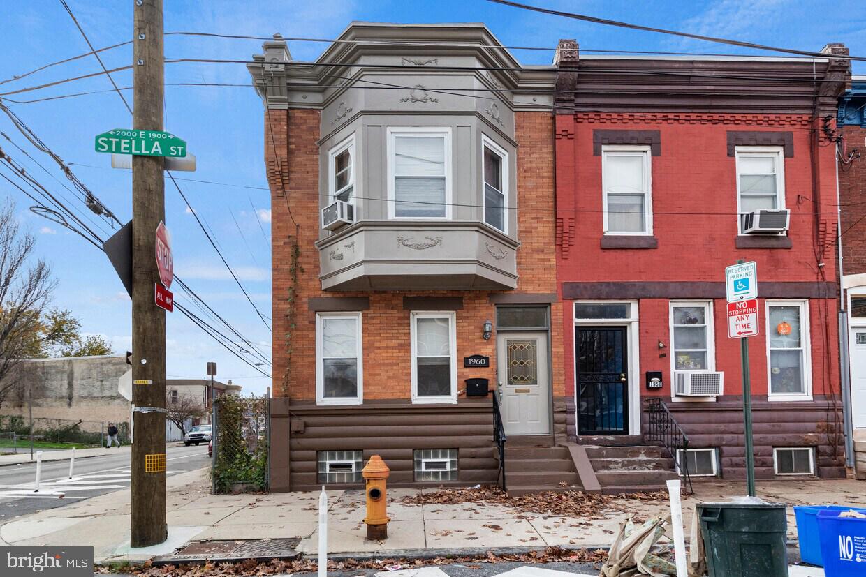 1960 E STELLA STREET