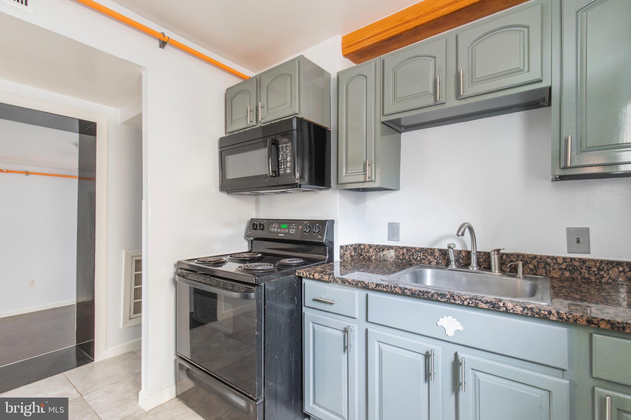 507 W GIRARD AVENUE 09 3R
