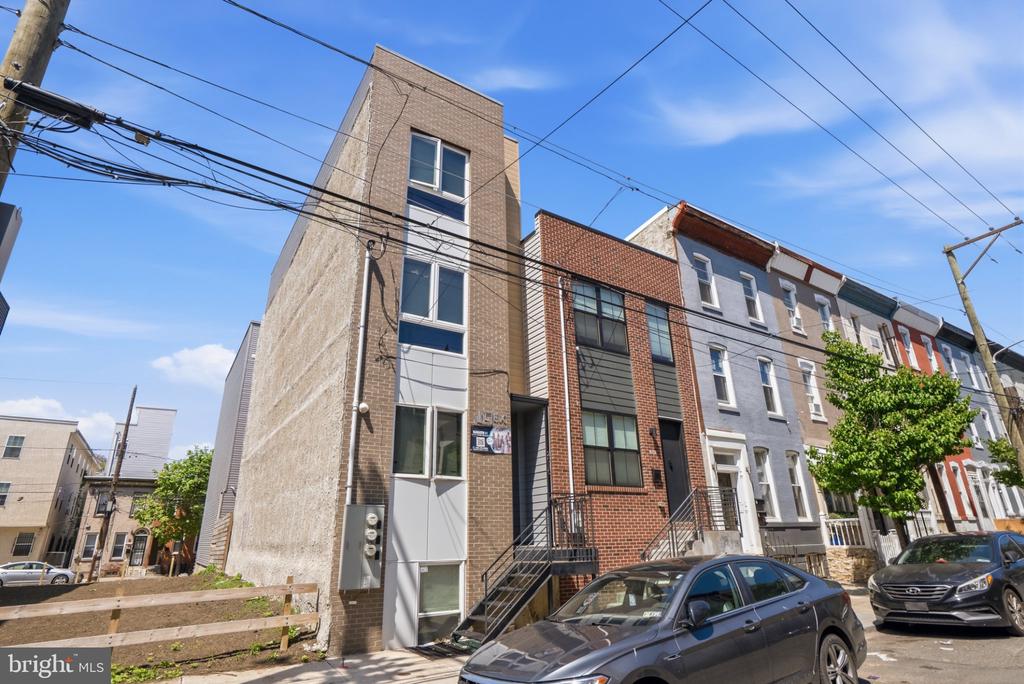 2010 N 8TH STREET
