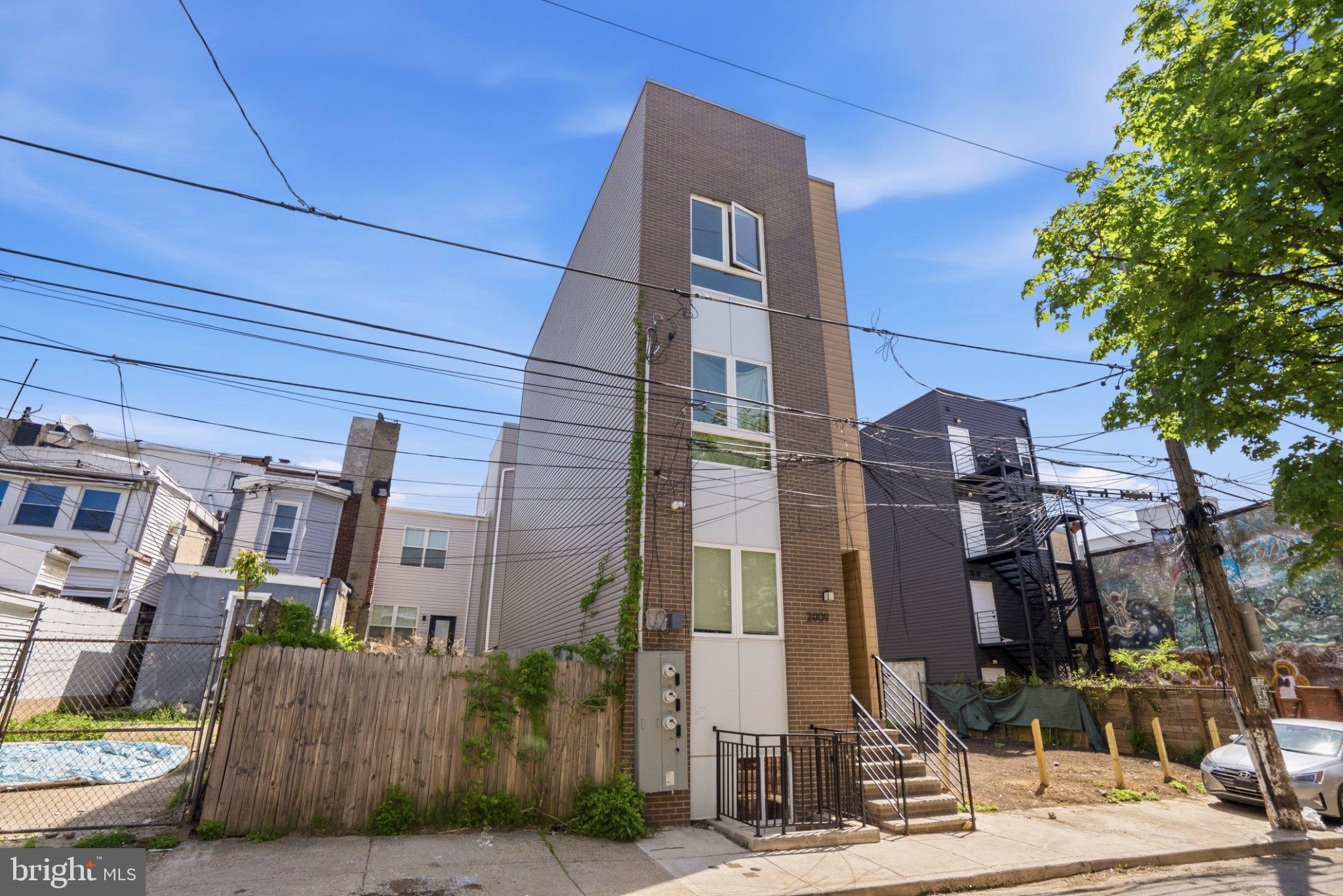 2010 N 8TH STREET