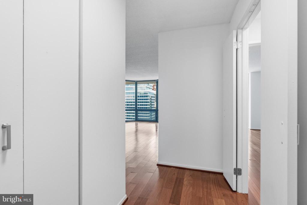2020 WALNUT STREET 29D