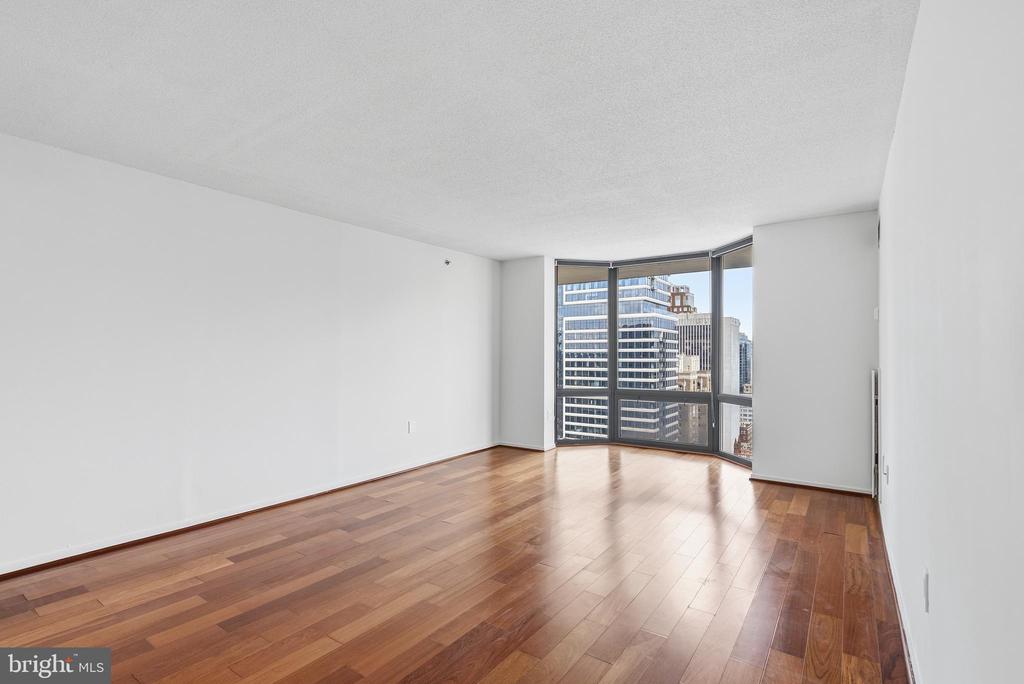 2020 WALNUT STREET 29D