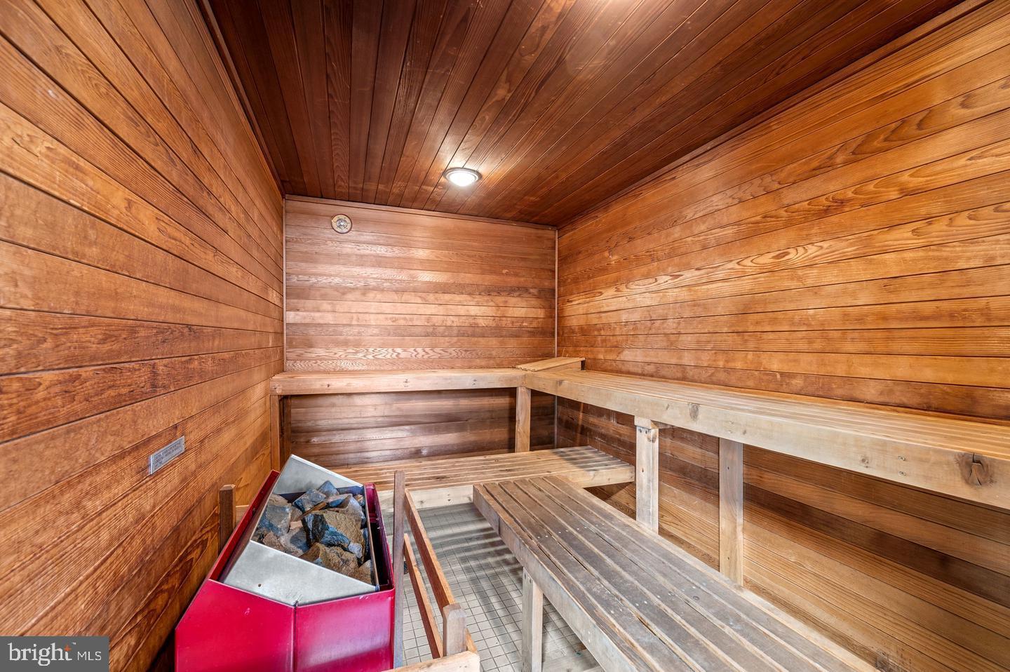 2020 WALNUT STREET 29D