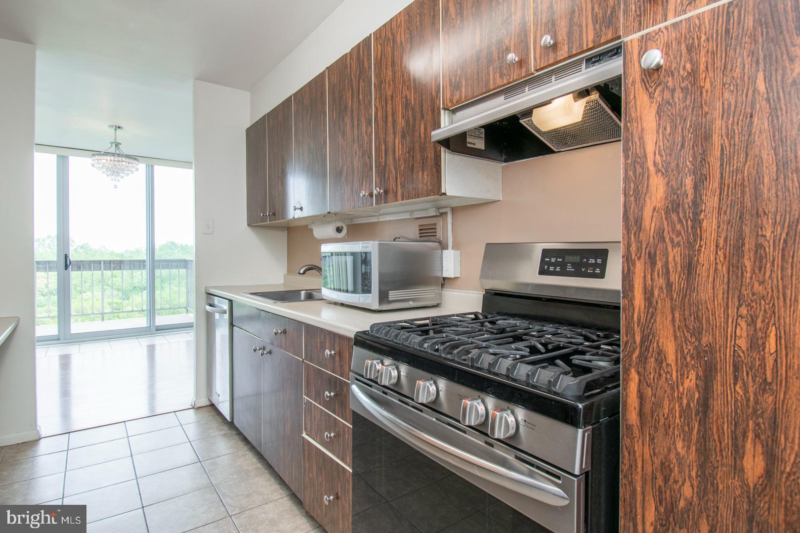 3600 CONSHOHOCKEN AVENUE 1508