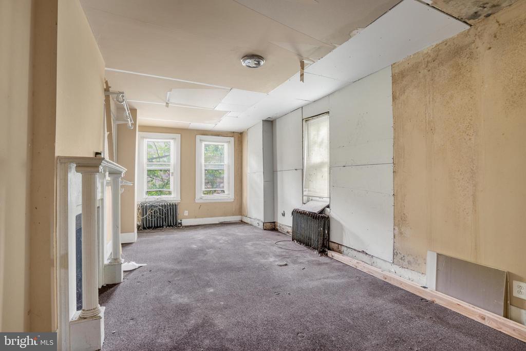 1958 ROWAN STREET