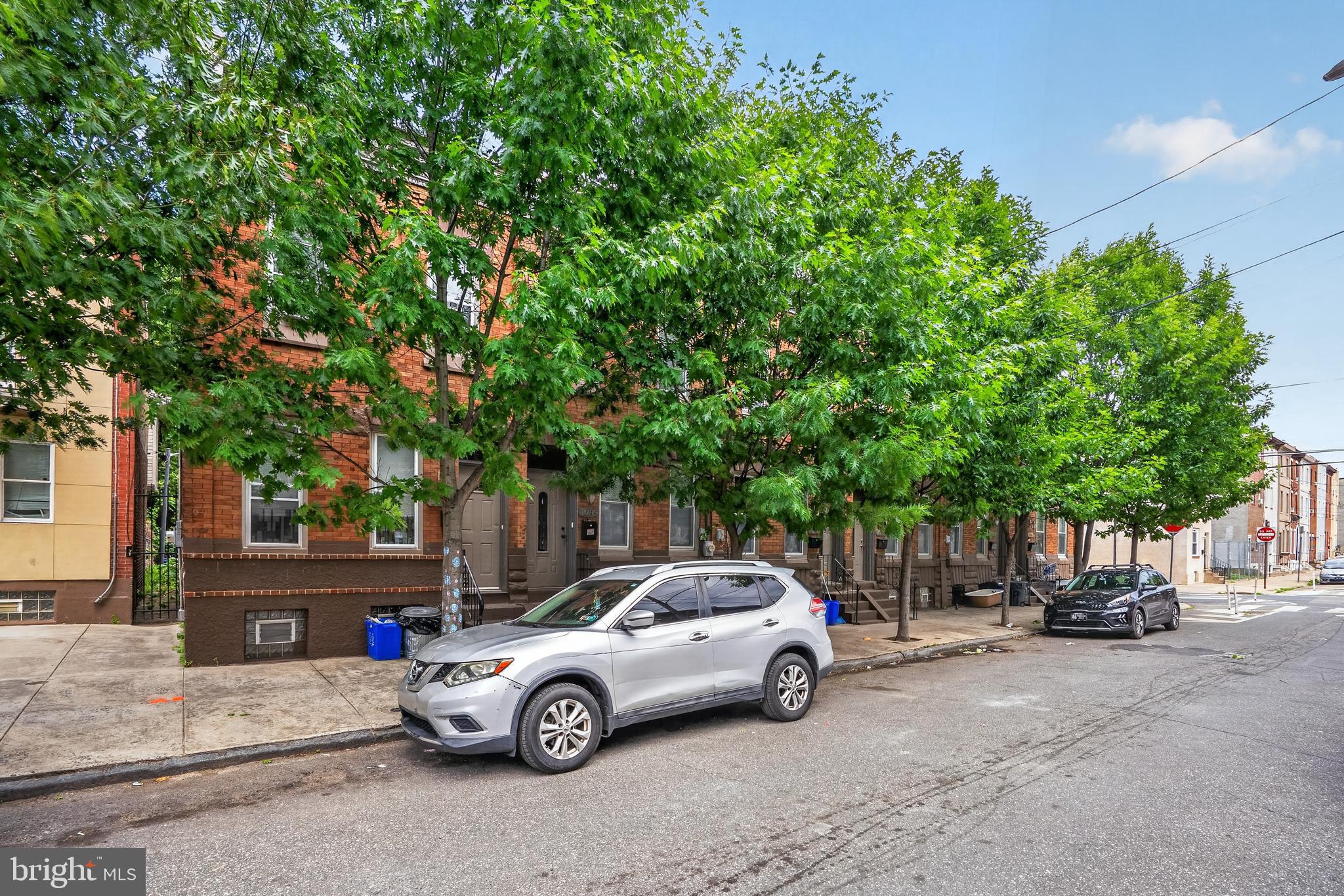 1953 E STELLA STREET
