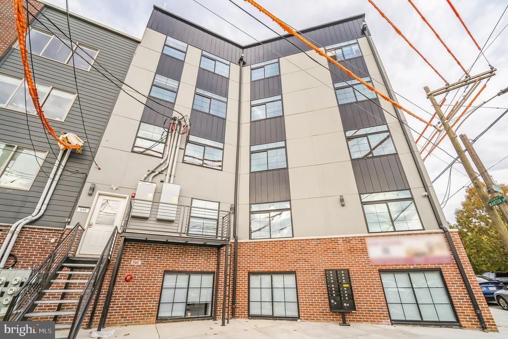 646 N 32ND STREET 12