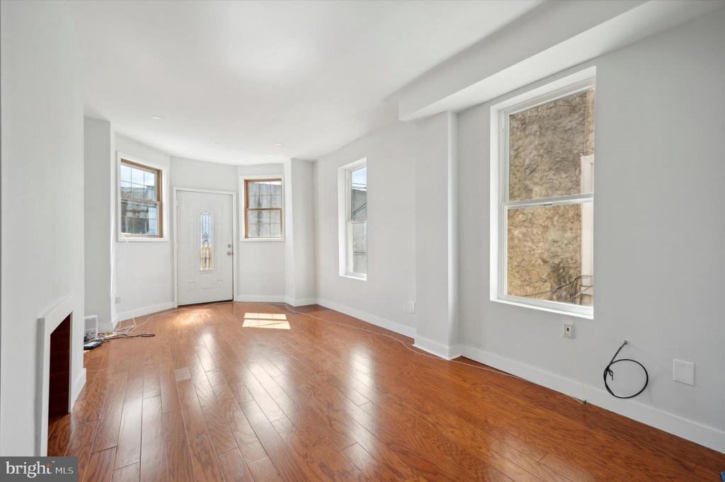 647 N 33RD STREET