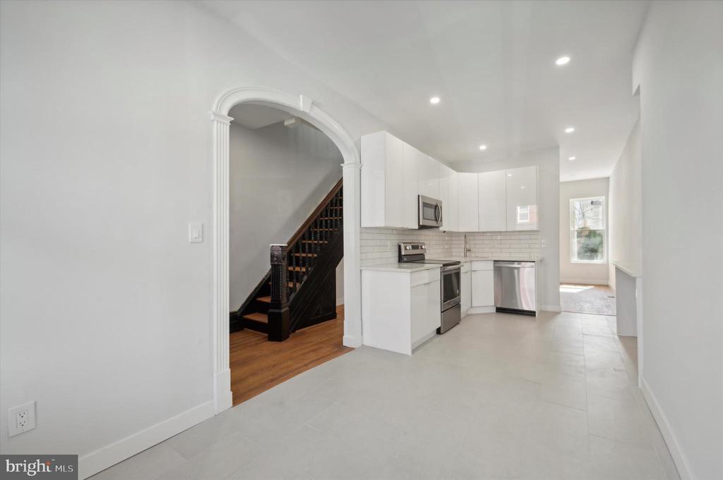 647 N 33RD STREET