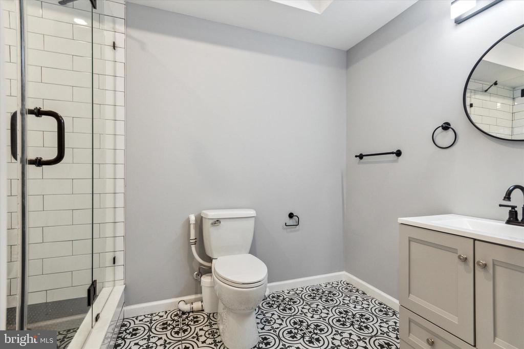 1407 N 8TH STREET Unit: 1