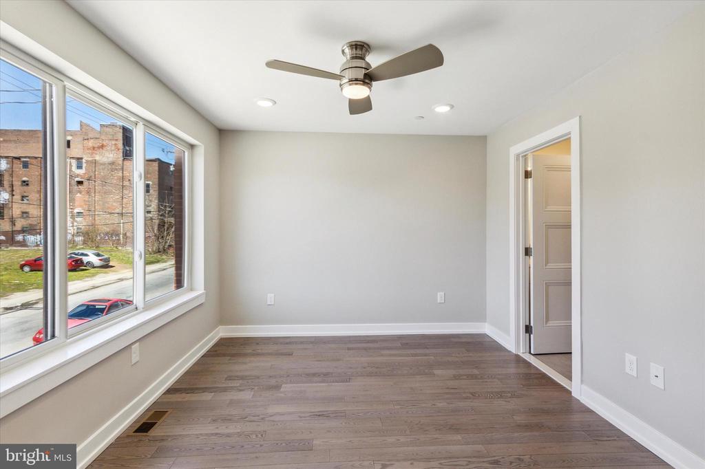 1407 N 8TH STREET Unit: 1