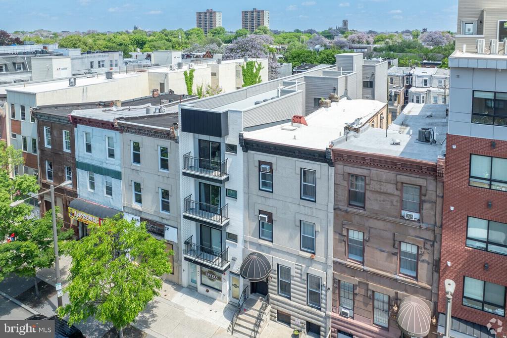2243 N BROAD STREET Unit: 2F