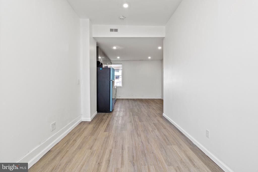 1602 S BROAD STREET Unit: 3